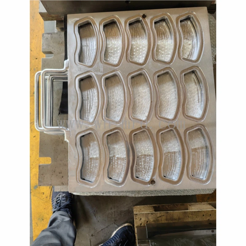 Stampo vulcanizzante della tampiera del freno